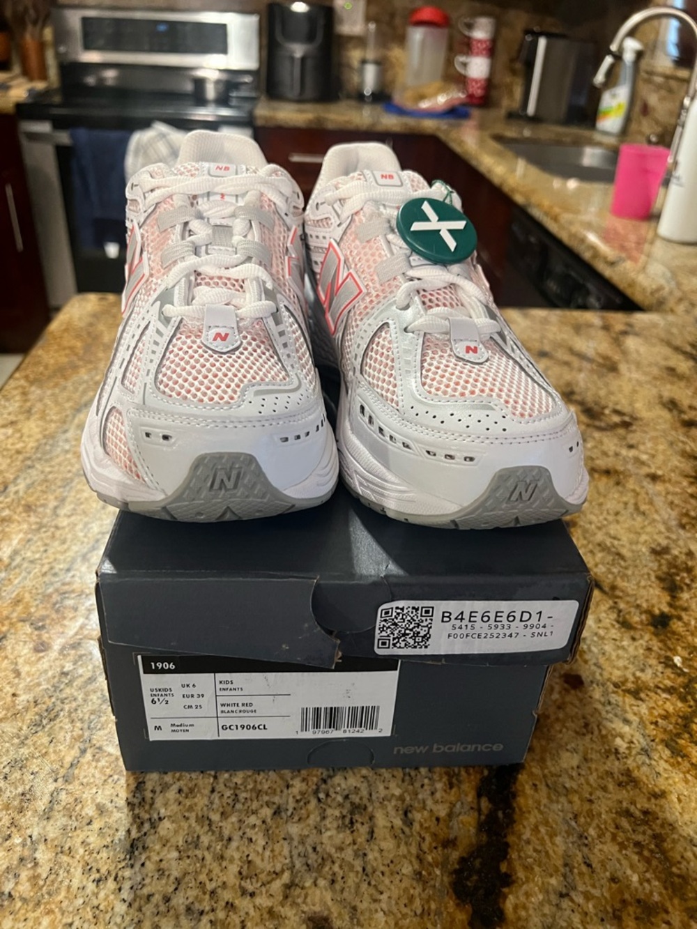 New Balance 1906R Pink White Mesh Running Sneakers Women Y2K Trend